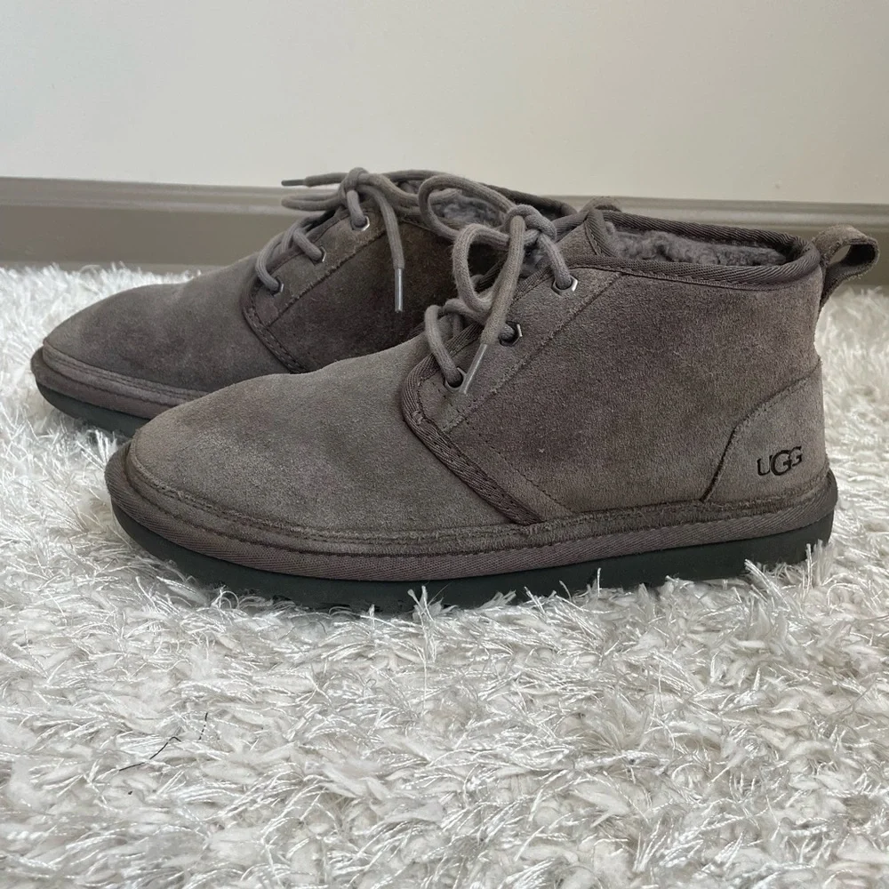 UGG Men's Gray Neumel Chukka Boots